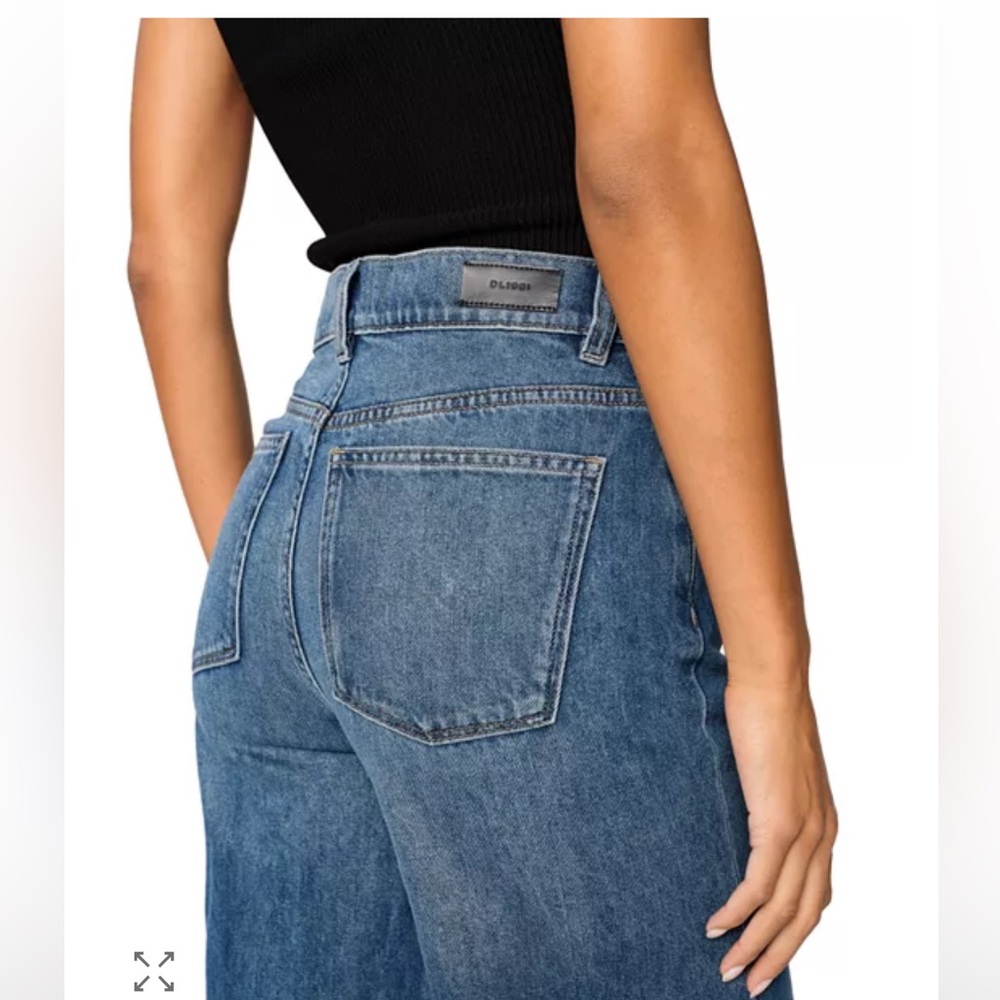 DL1961 Hepburn Wide Leg High Rise Jeans in Embellished New with Tags! - Picture 3 of 9